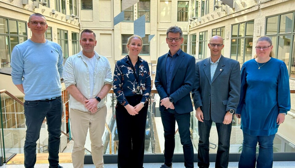 På bildet fv. Kreftforeningen: Mario Gaarder, seksjonsleder, Thomas Axelsen, leder for politikk og samfunnskontakt og Stine Høibak-Nissen leder for samfunnskontakt. NRF: forbundsleder Bent Ronny Mikalsen, fagsjef Håkon Hjemly og kommunikasjonsleder Elisabeth Norridge.